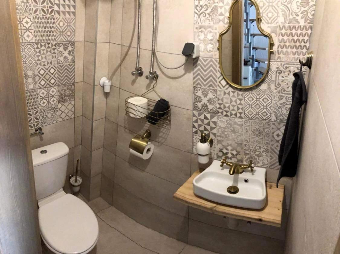 Pres-Lak Apartment Tarján Екстериор снимка