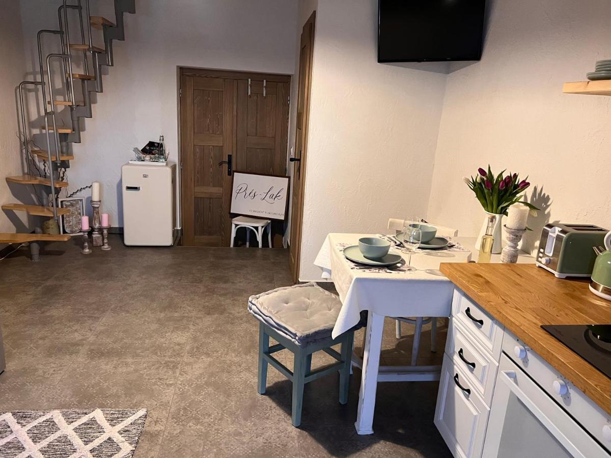 Pres-Lak Apartment Tarján Екстериор снимка