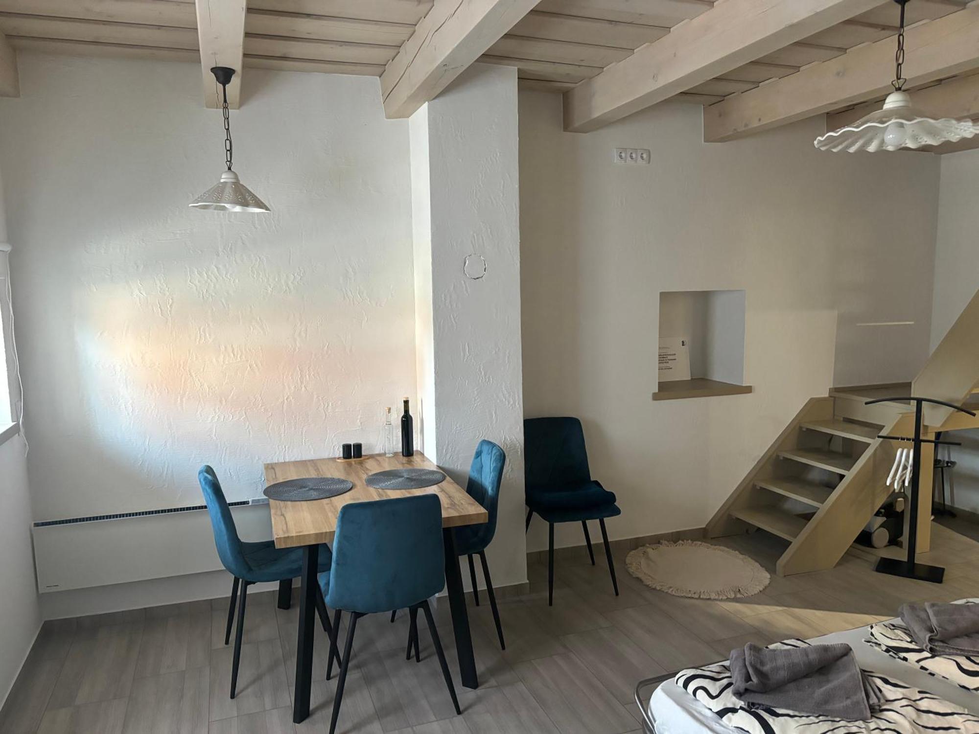Pres-Lak Apartment Tarján Екстериор снимка