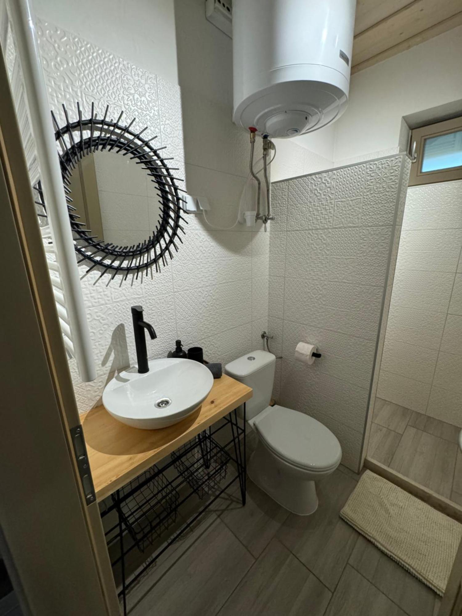 Pres-Lak Apartment Tarján Екстериор снимка